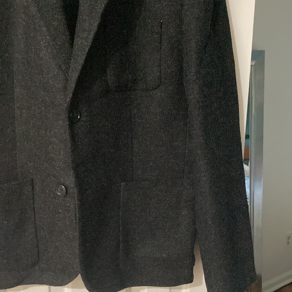 Gently-used 100% wool JoeFresh sports coat - Picture 3 of 7